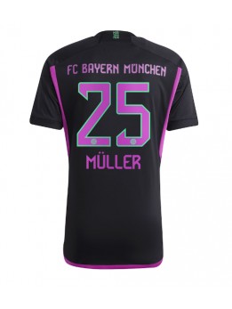 Billige Bayern Munich Thomas Muller #25 Bortedrakt 2023-24 Kortermet